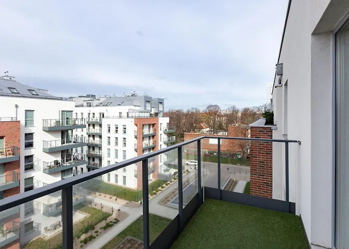 Marina Cosy By Bookinghost *